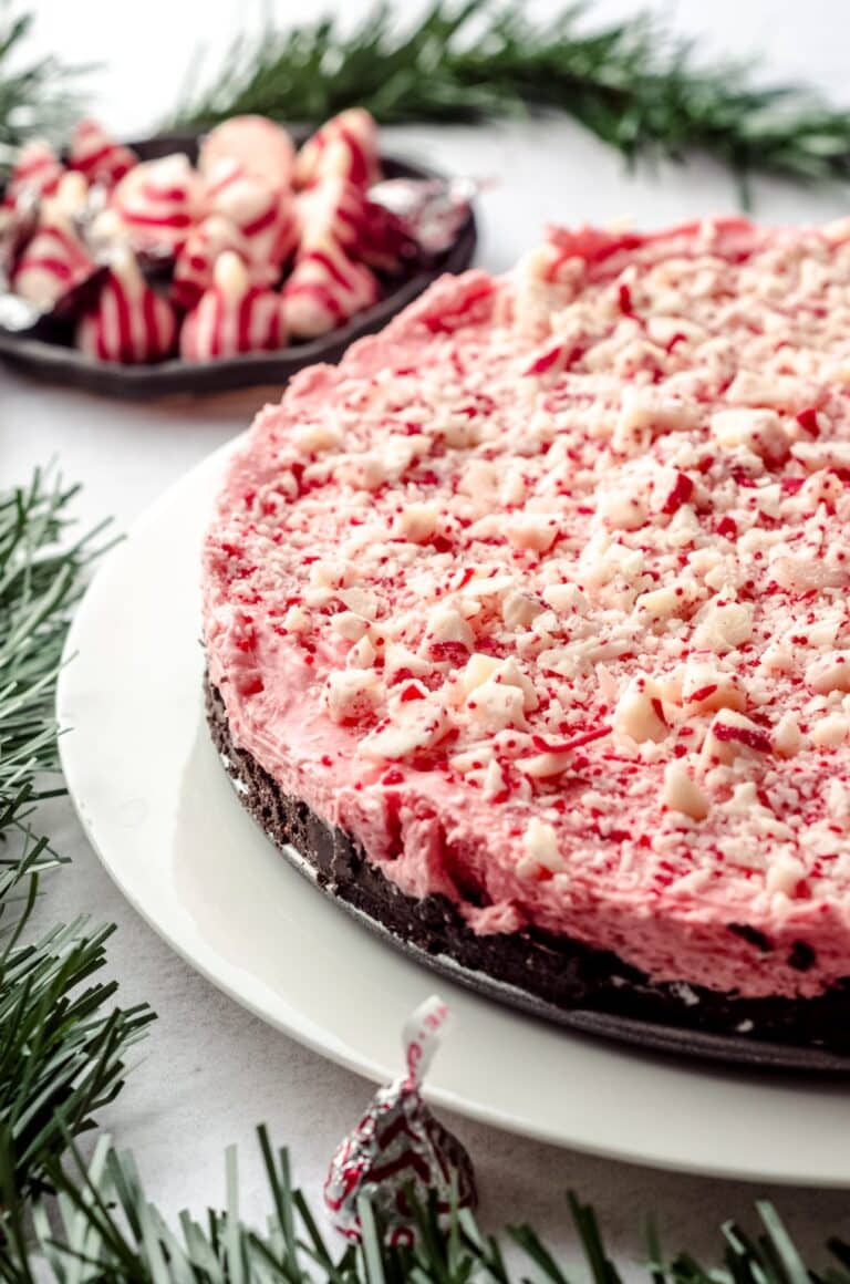 No Bake Christmas Peppermint Pie Recipe