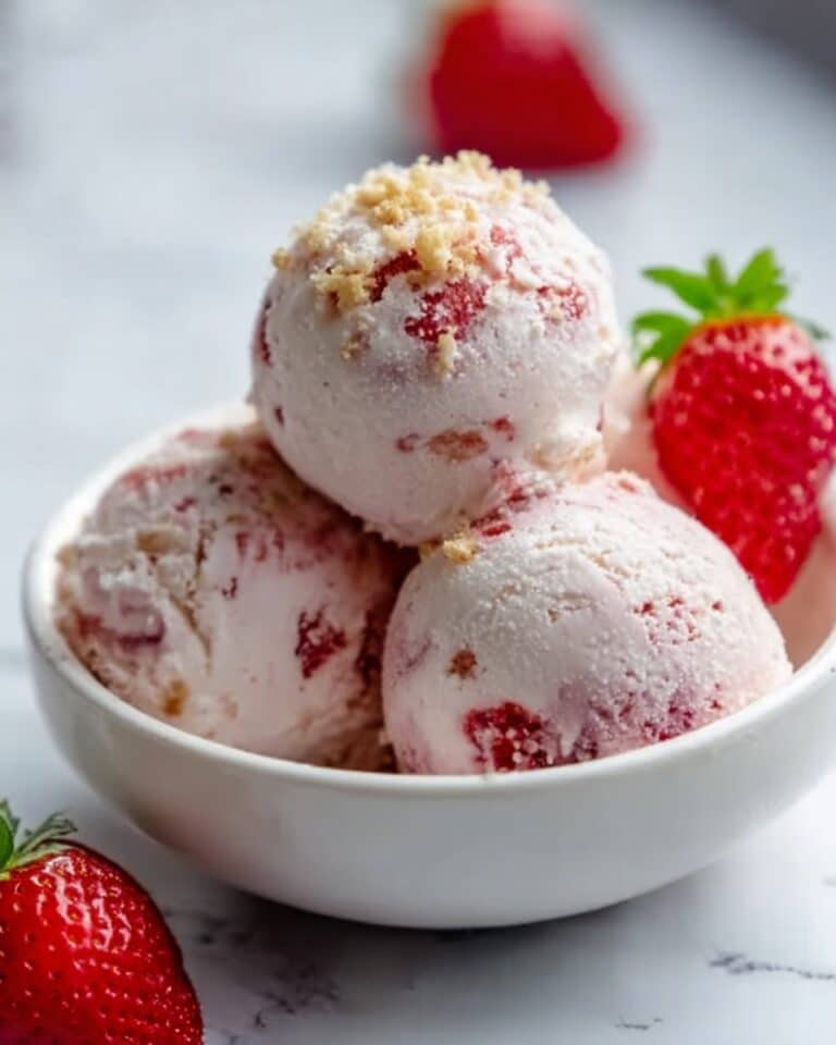 Strawberry Cheesecake Balls Recipe