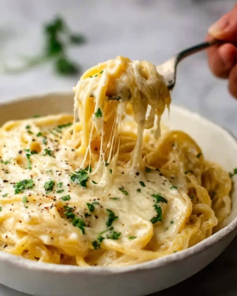 Cheesy Garlic Parmesan Spaghetti Recipe